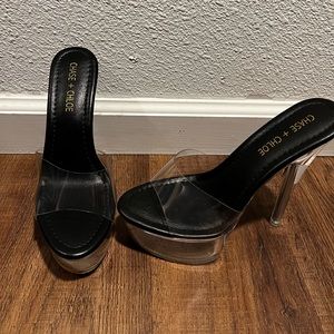 Chase & Chloe brand new clear heel